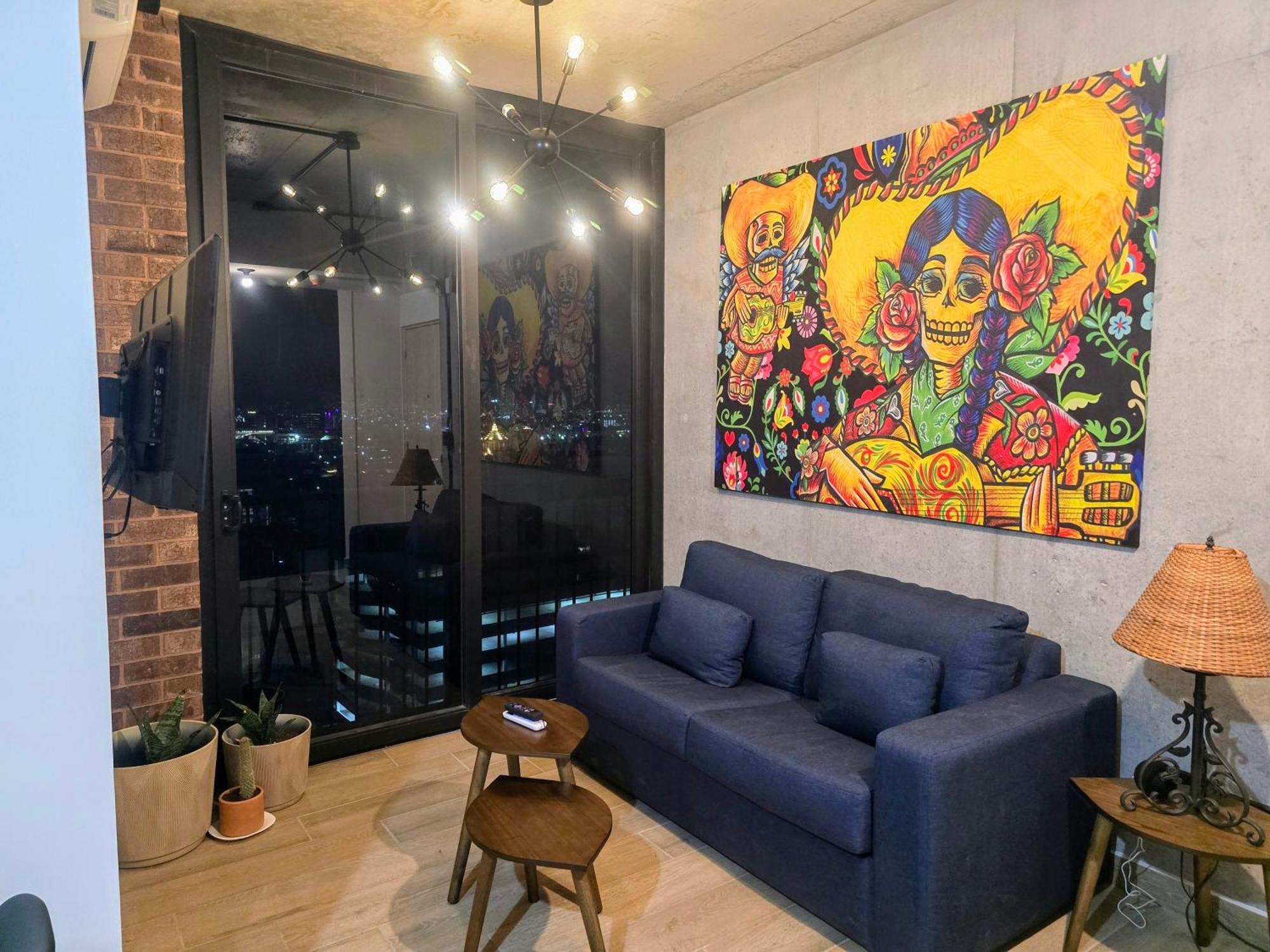 1609 Barrio W