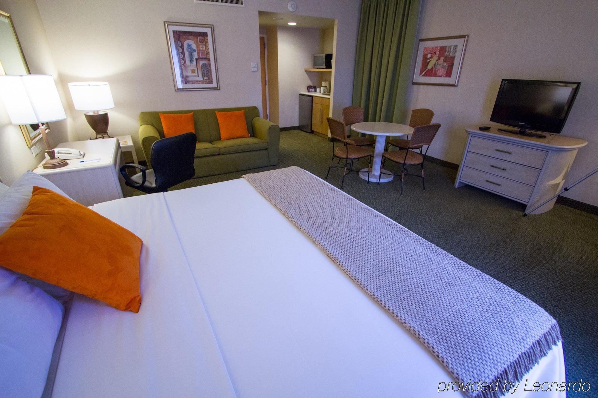 Hotel Express Galerias-san Jeronimo, An Ihg