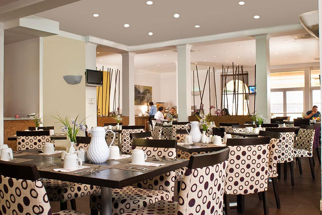 Krystal Urban San Jeronimo Monterrey