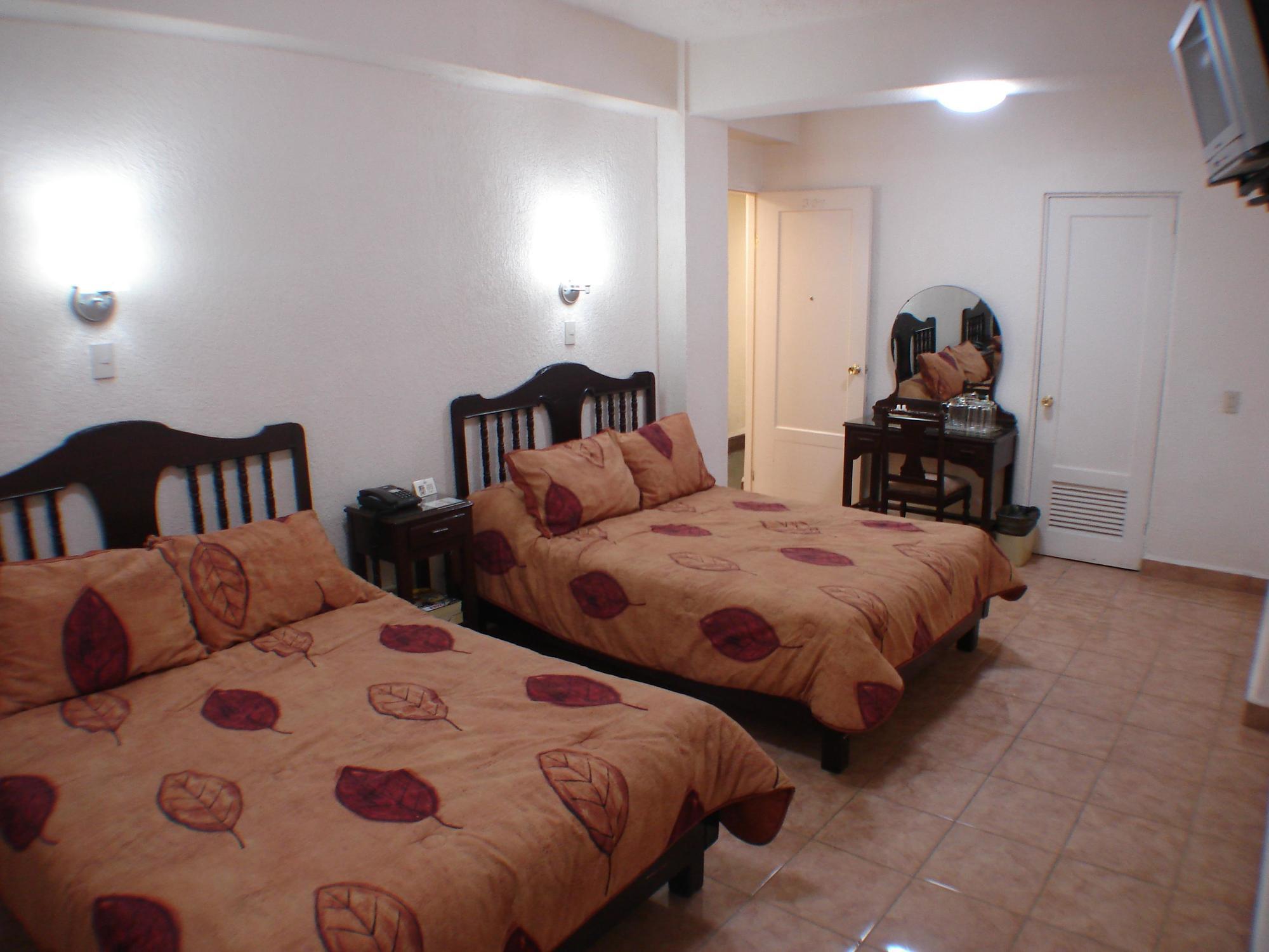 5a Avenida 3* Monterrey