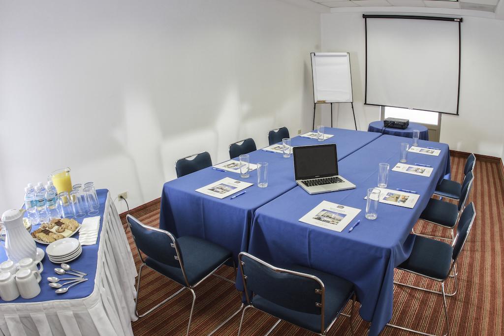 Wyndham Garden Valle Real 3*