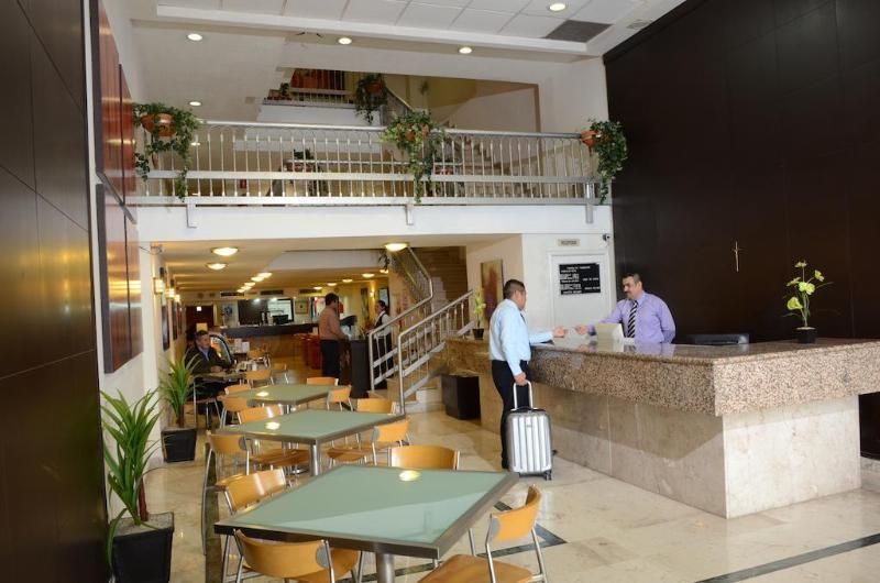 Plaza Del Arco Express Hotel 3*