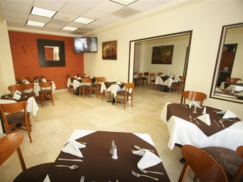 Wyndham Garden Valle Real 3* Monterrey