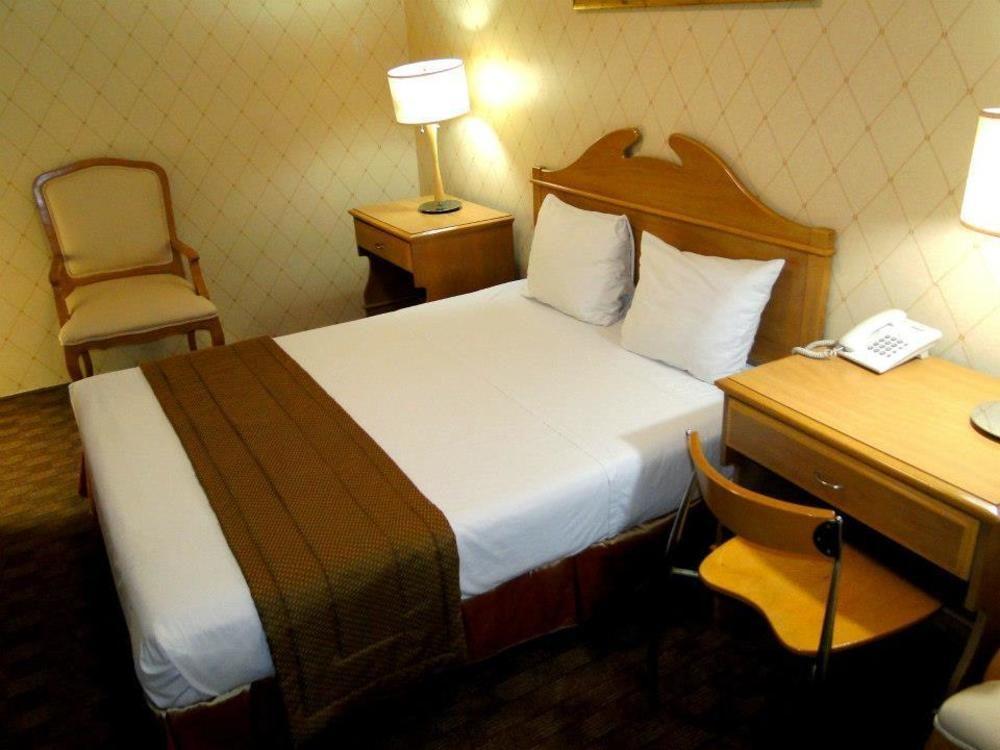 Madero Express Hotel Monterrey