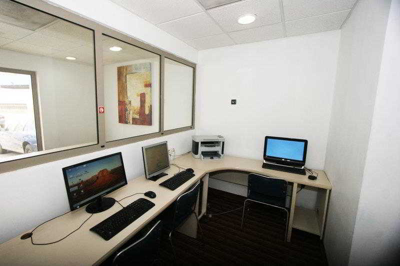 Wyndham Garden Valle Real Hotel