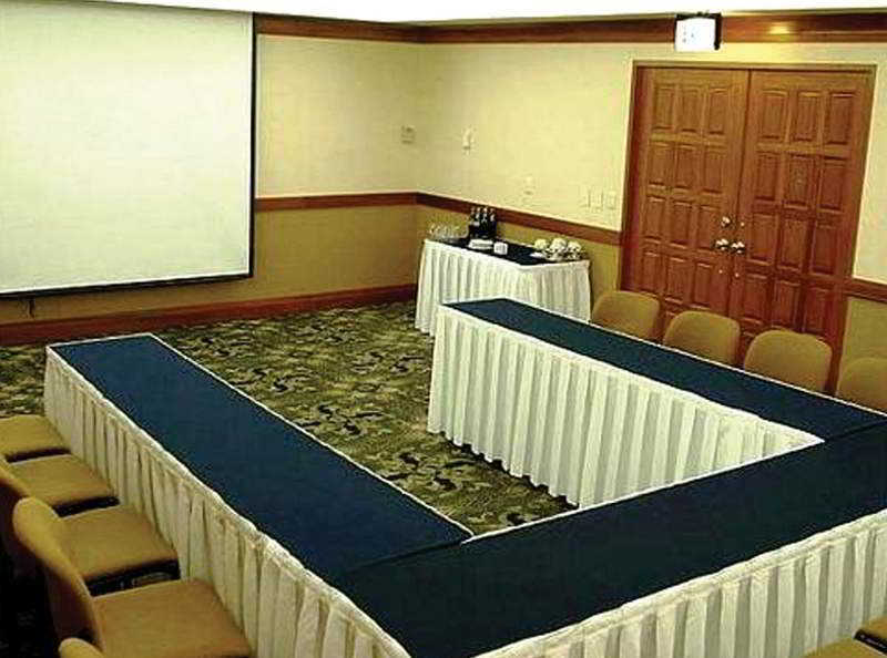 Hotel Express Galerias-san Jeronimo, An Ihg 4*