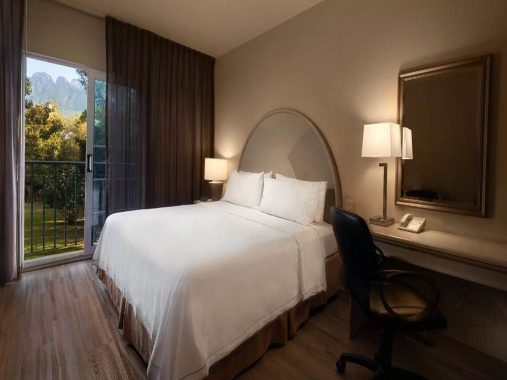 Express Galerias-san Jeronimo, An Ihg Monterrey