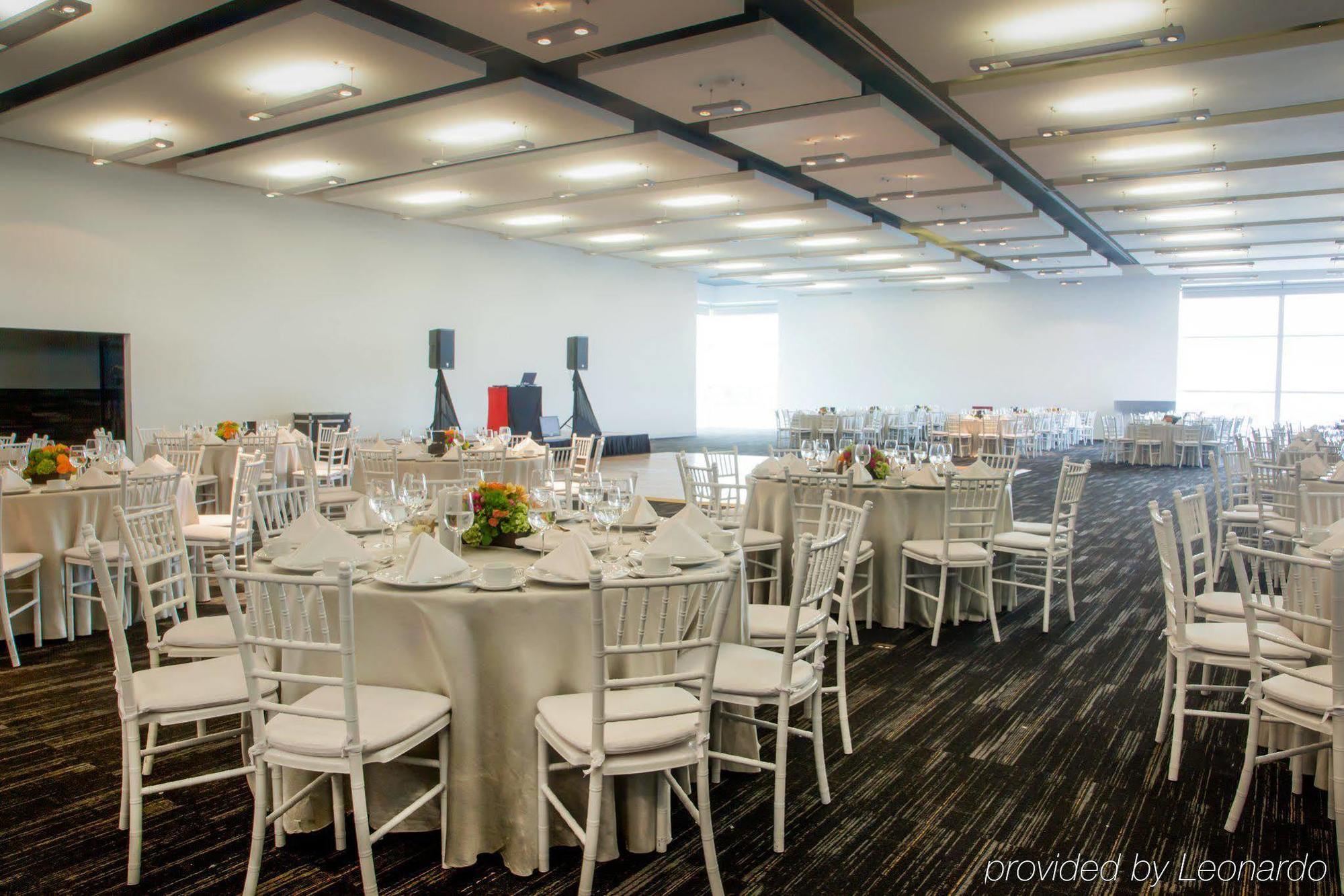 Fiesta Tecnologico Hotel
