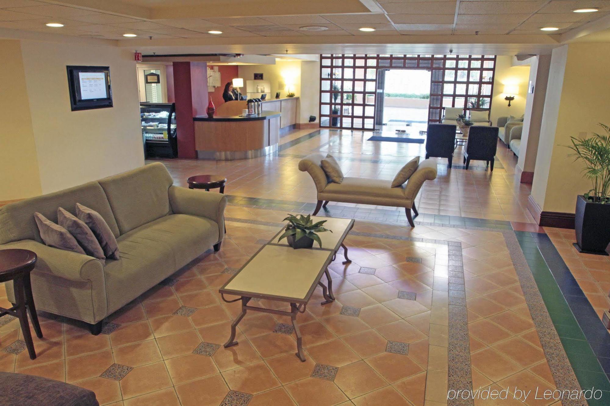 Hotel Express Galerias-san Jeronimo, An Ihg 4*