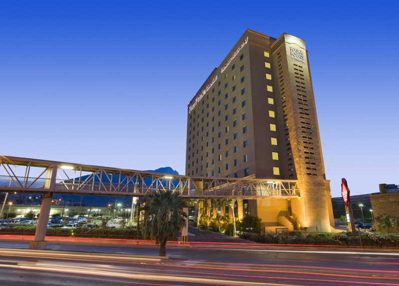 Hotel Four Points By Sheraton Galerias 5*