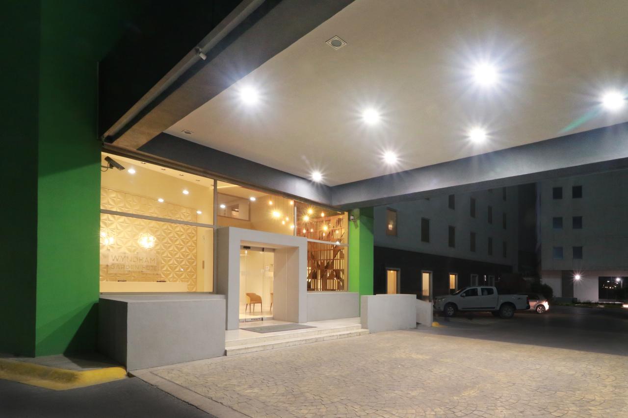 Wyndham Garden Valle Real Hotel 3*
