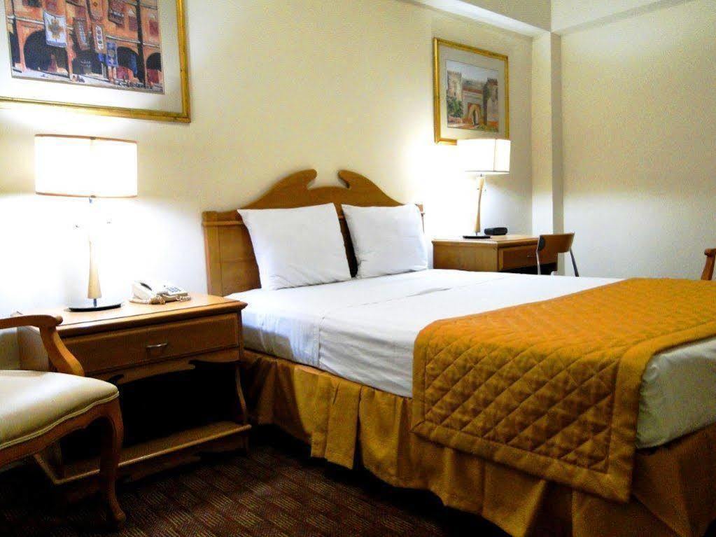 Madero Express Hotel Monterrey