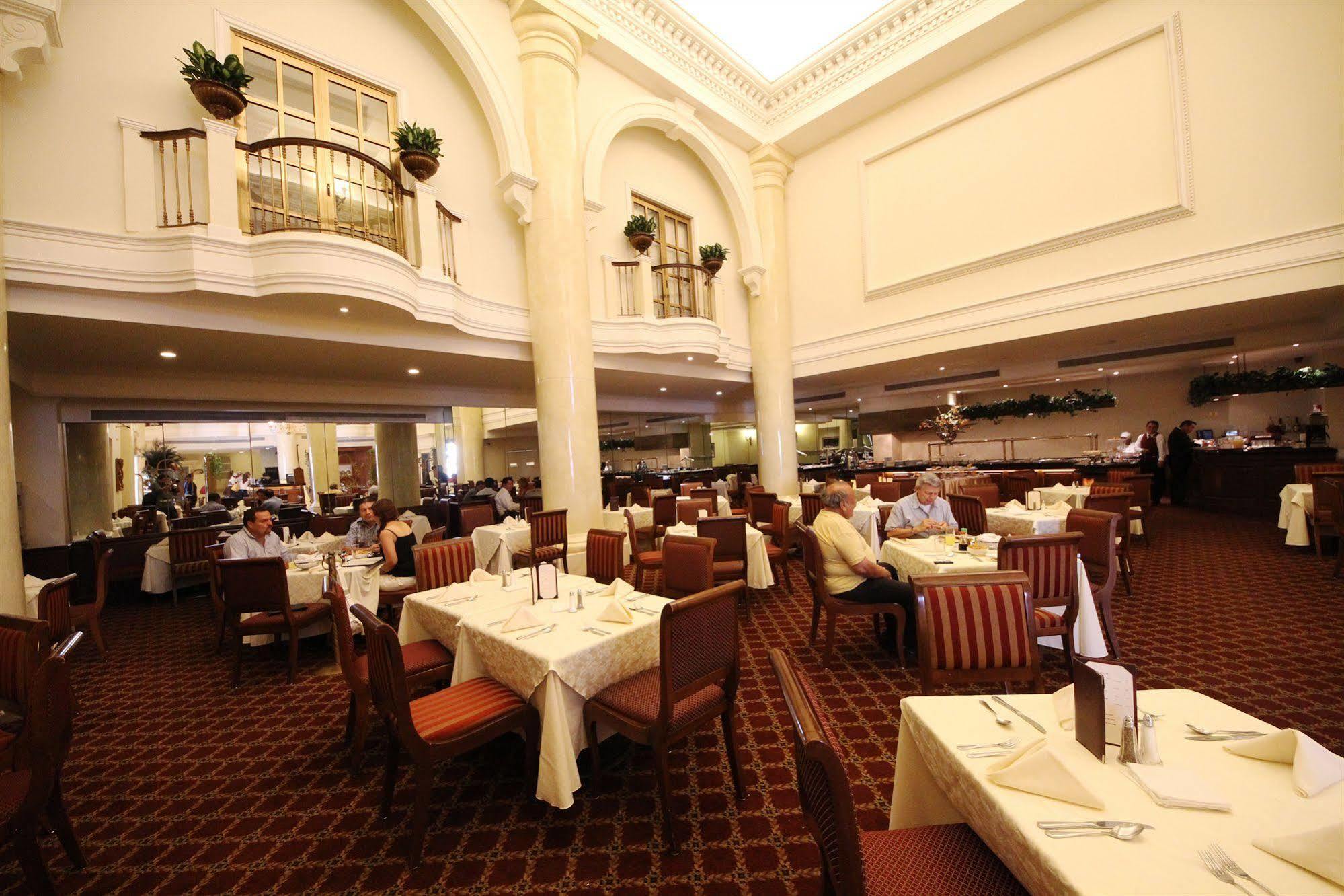 Safi Royal Luxury Centro Monterrey