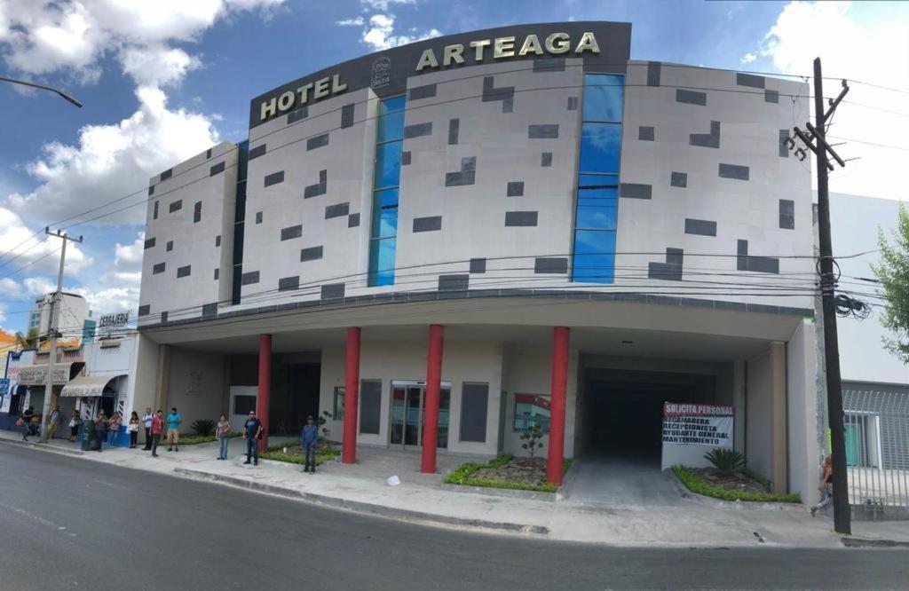 Hotel Plaza Arteaga 2*
