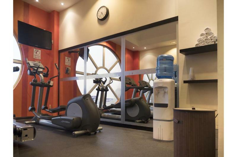Hotel Express - - Tecnologico By Ihg 4*