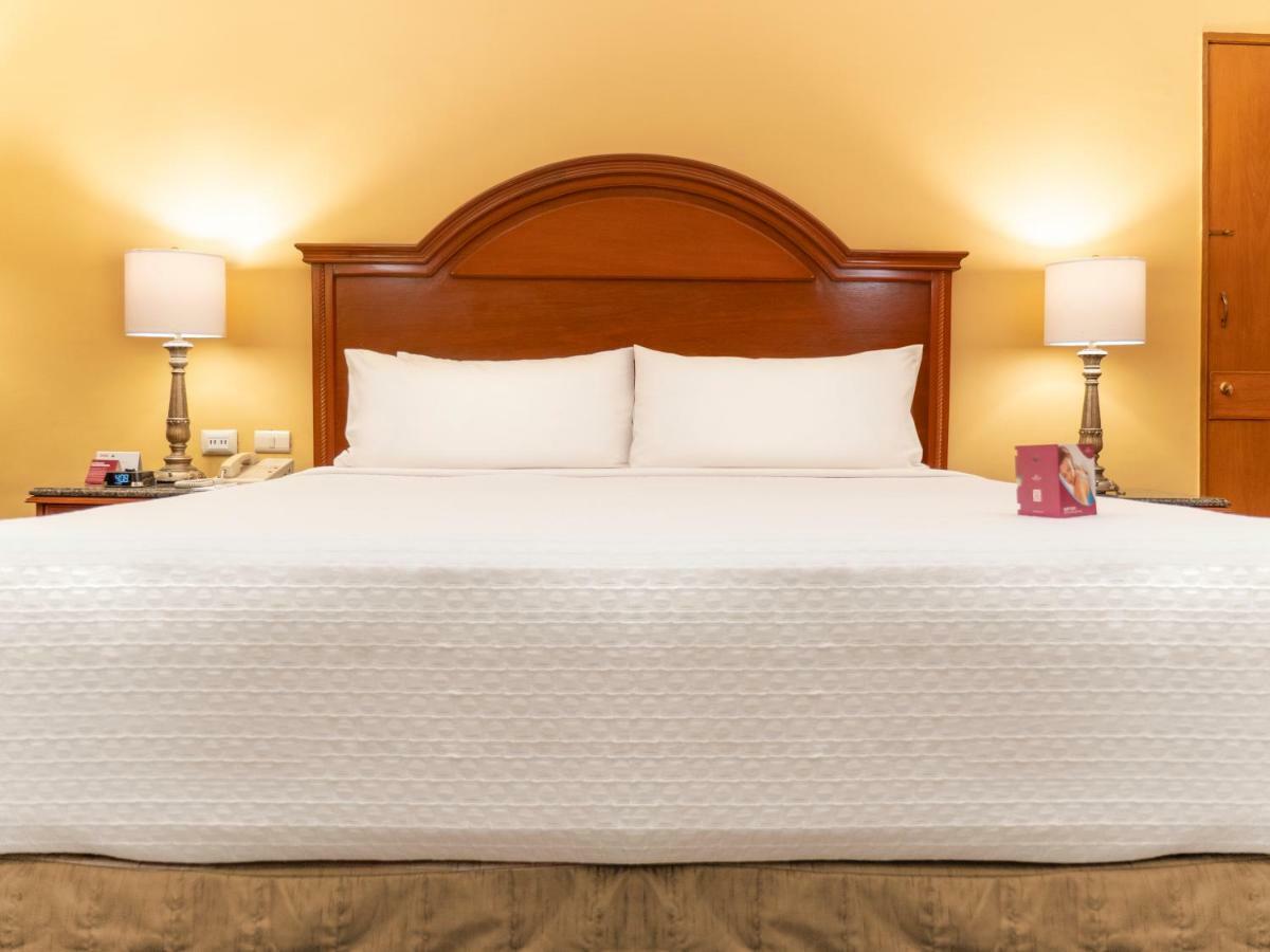 Crowne Plaza By Ihg Hotel 5*
