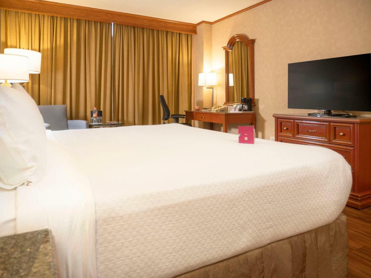 Hotel Crowne Plaza By Ihg 5*