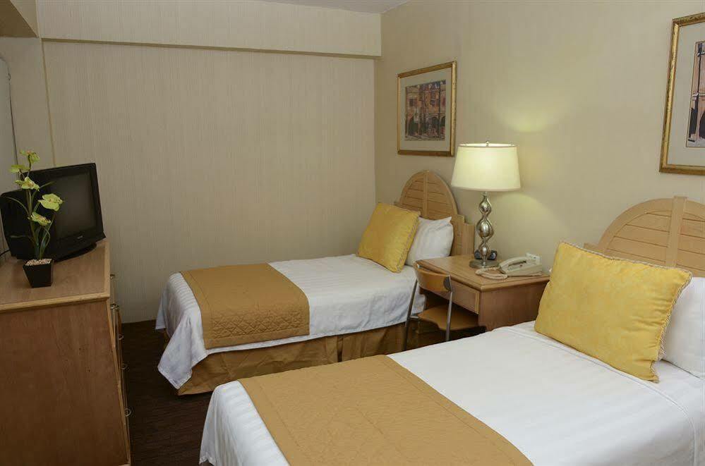 Madero Express Hotel 3*