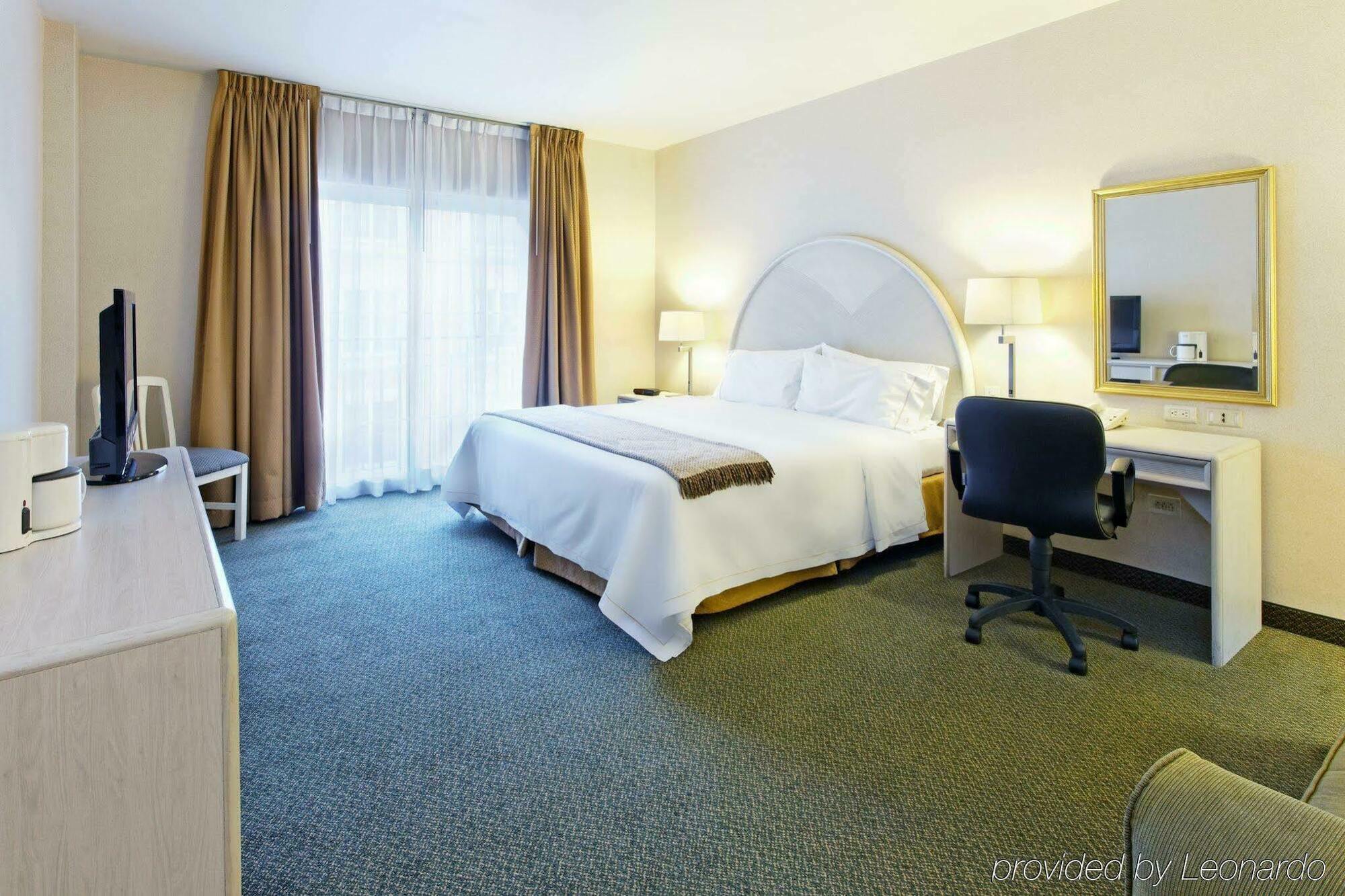 Express Galerias-san Jeronimo, An Ihg 4* Monterrey