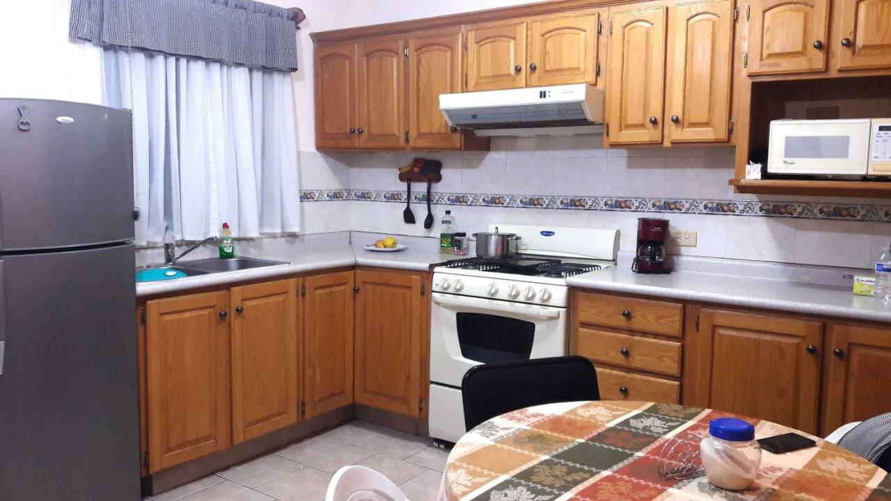 Apartamento Departamentos Frente Al Tec, Cerca Cintermex, Arena, Centro *