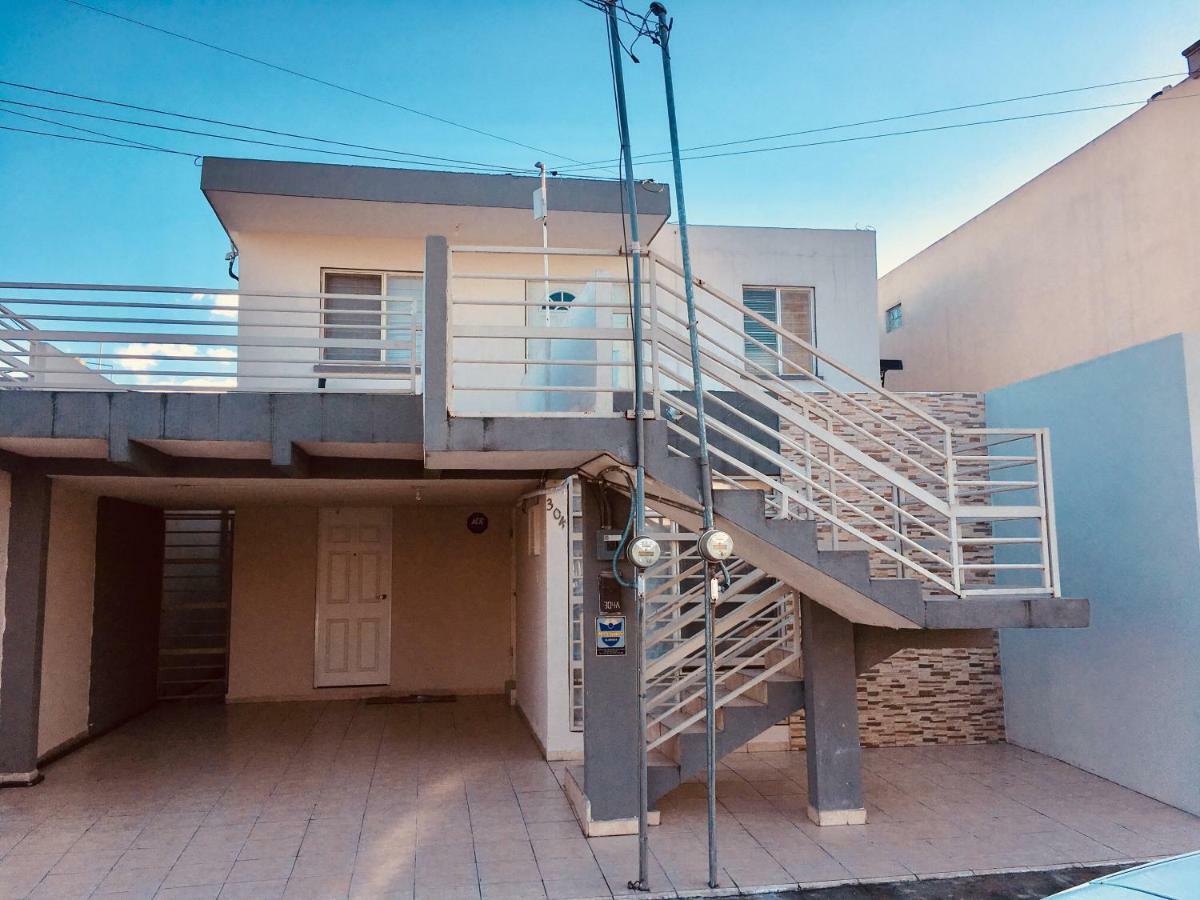 Departamento En Lindavista Por Día - 2 Recámaras, Wifi, Ac, Terraza, La Mejor Opción! Monterrey