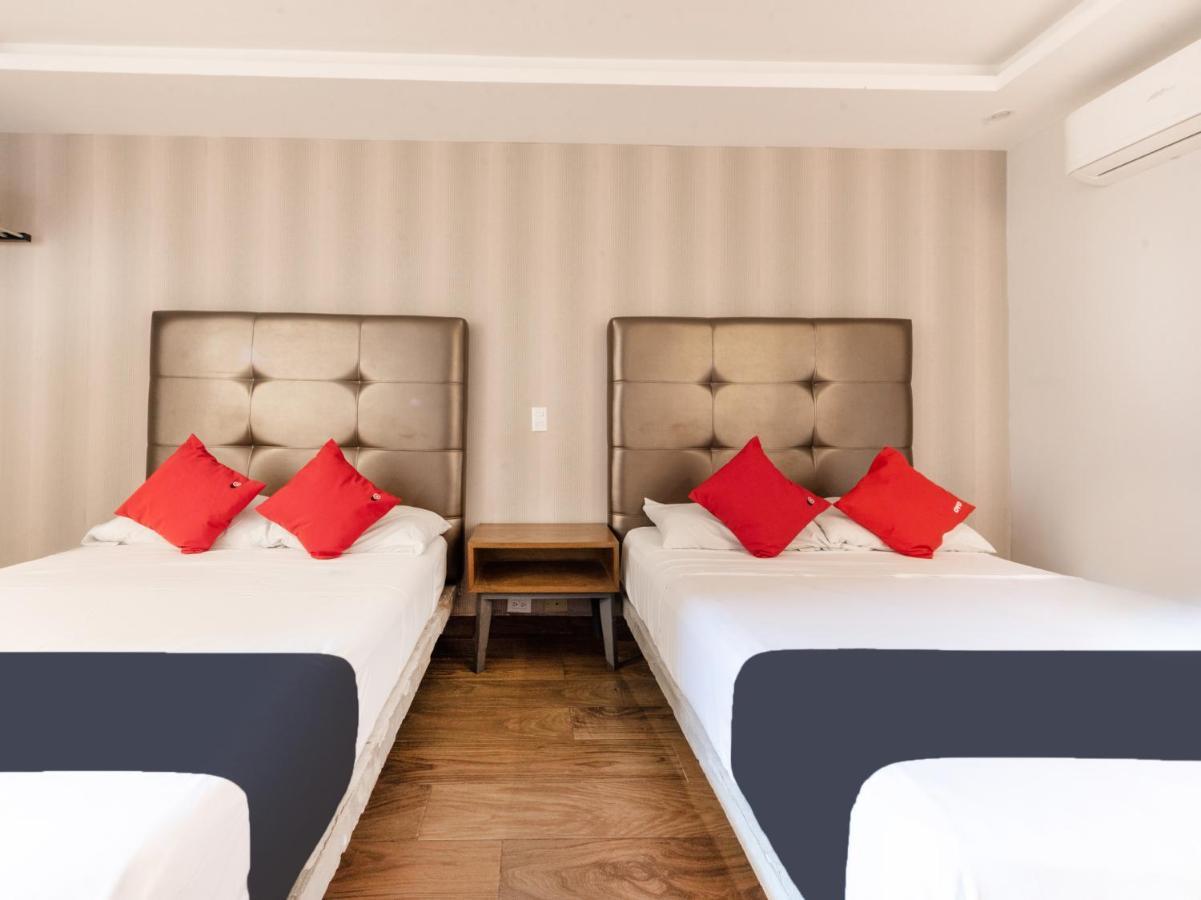 Hotel 202 3* Monterrey