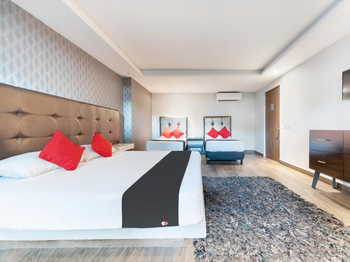 Hotel 202 3*