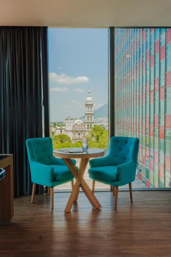 Kavia Hotel