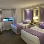 Hotel Santa Rosa Suites