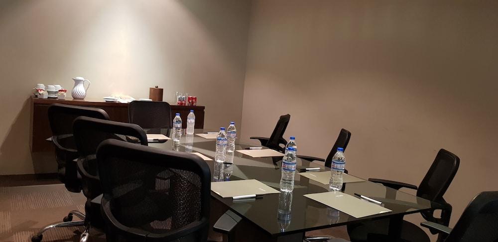 Hotel Antaris Galerias Monterrey