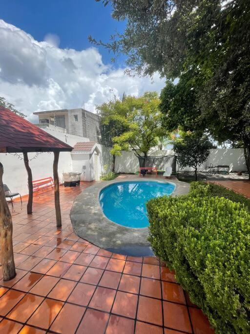 Beautiful Mountin Cabin/pool/firepit/wifi/parking Monterrey