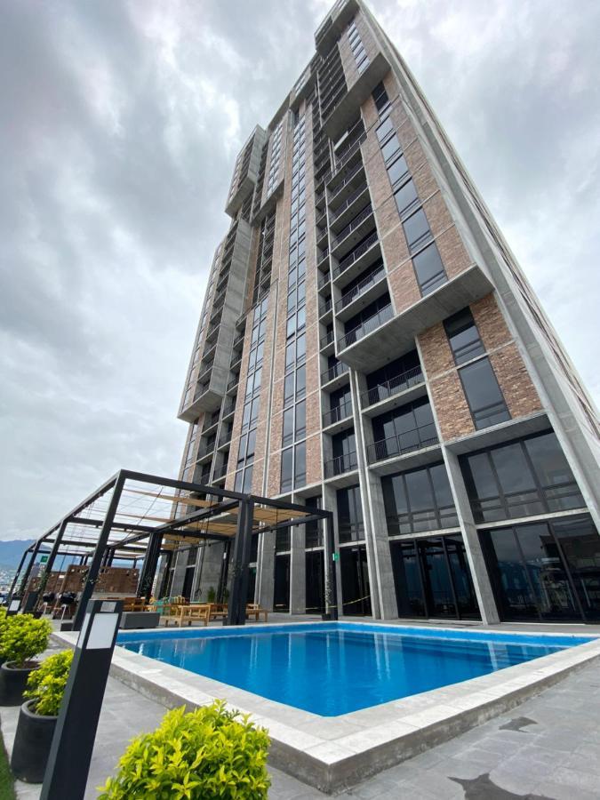 Lux 2 Bedroom Apartment, Swimming Pool, Gym And Free Parking Spot In Macro Plaza Area Apartment Monterrey