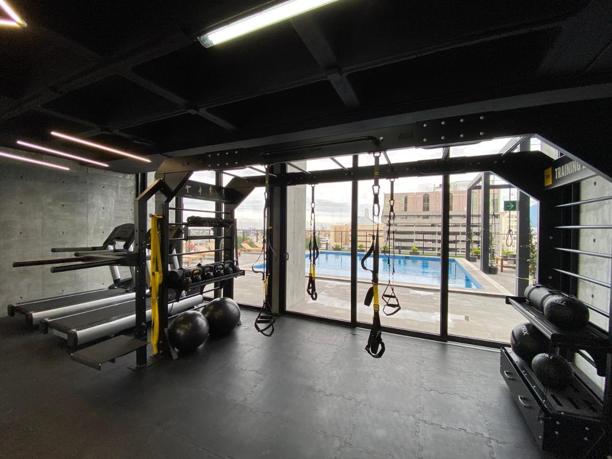Lux 2 Bedroom Apartment, Swimming Pool, Gym And Free Parking Spot In Macro Plaza Area Apartment