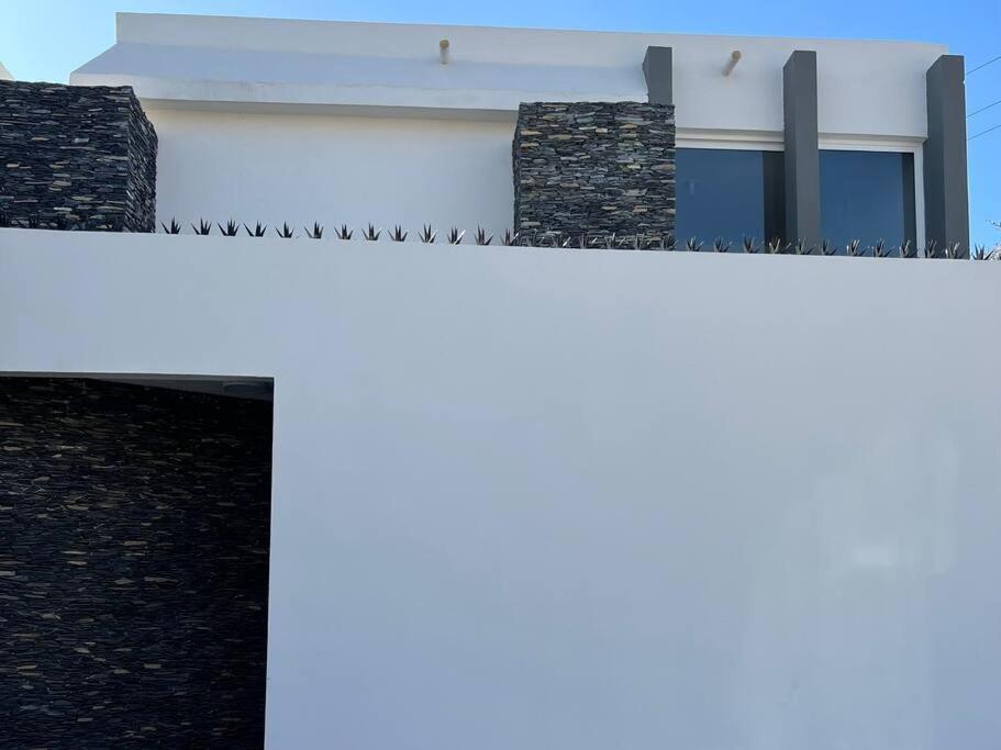 Casa Completa Con Patio, Asador Y Estacionamiento