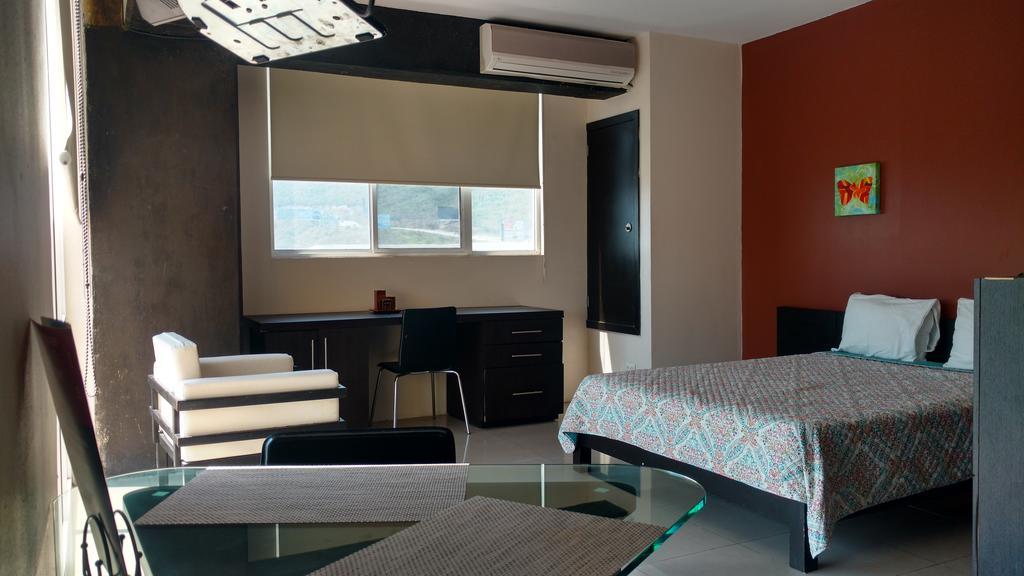 Confort Ejecutivo Suites Del Valle Hotel