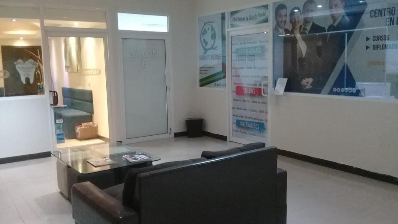 Hotel Confort Ejecutivo Suites Del Valle Monterrey