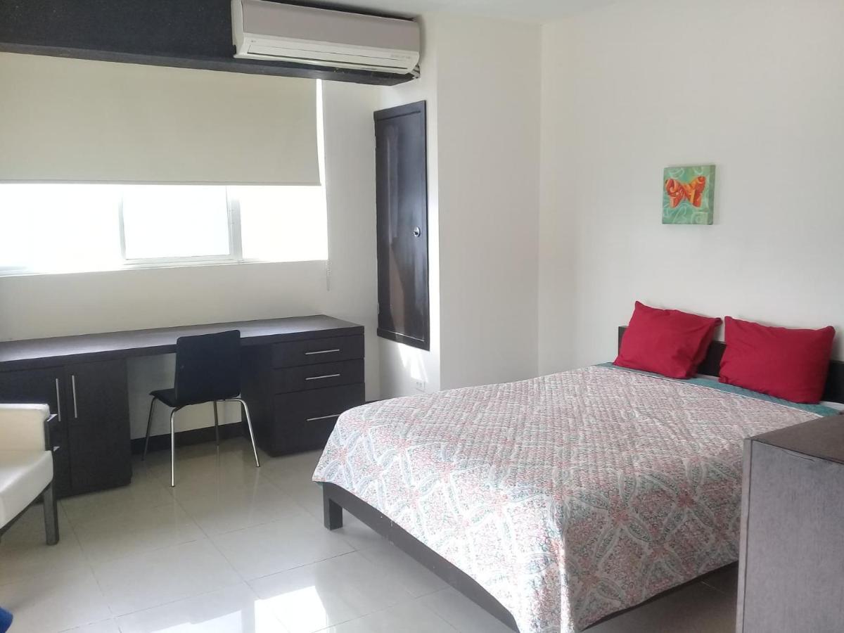 Hotel Confort Ejecutivo Suites Del Valle Monterrey