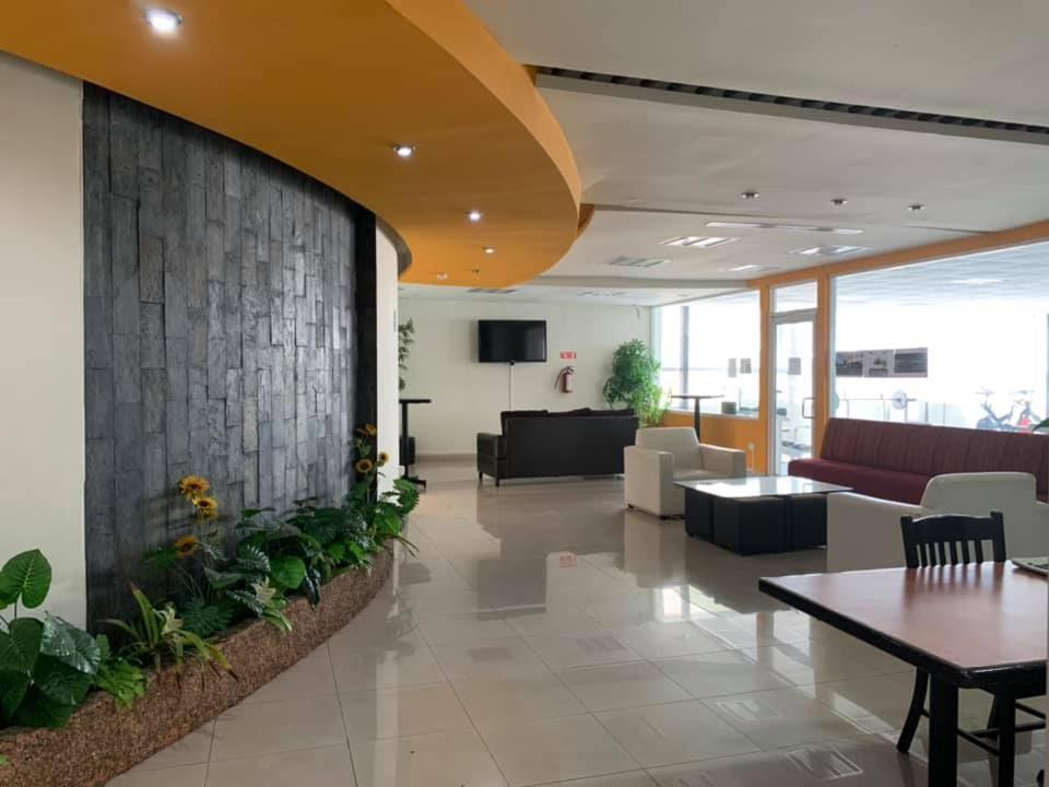 Confort Ejecutivo Suites Del Valle 4*
