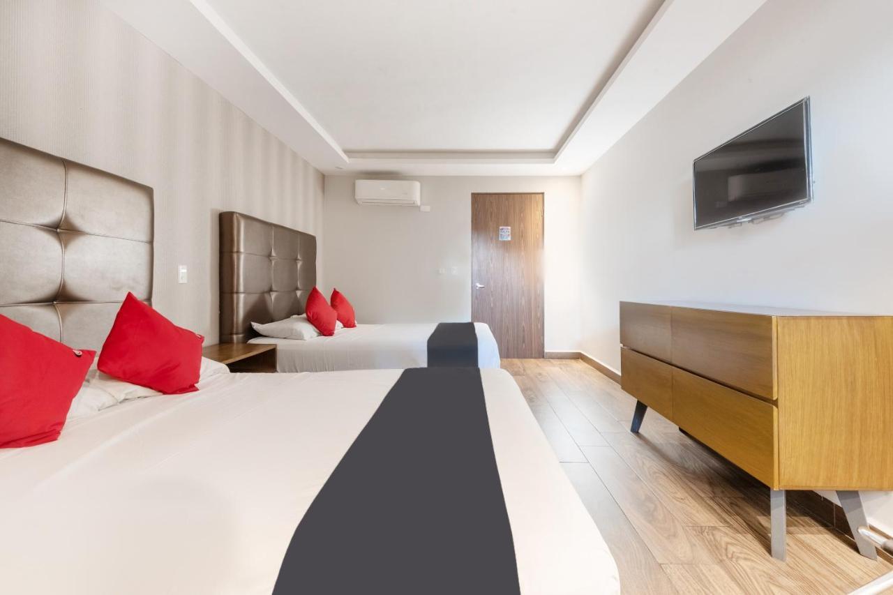 Hotel 202 3*