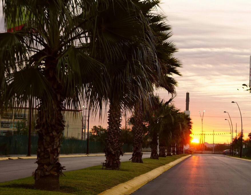 2km Aeropuerto #3 Entrada Independiente Apartamento