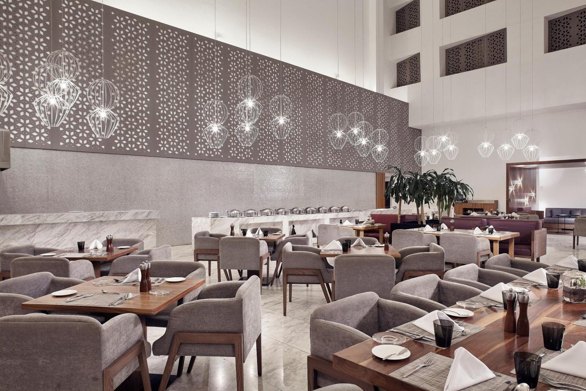 Wyndham Ambassador Centro 4*