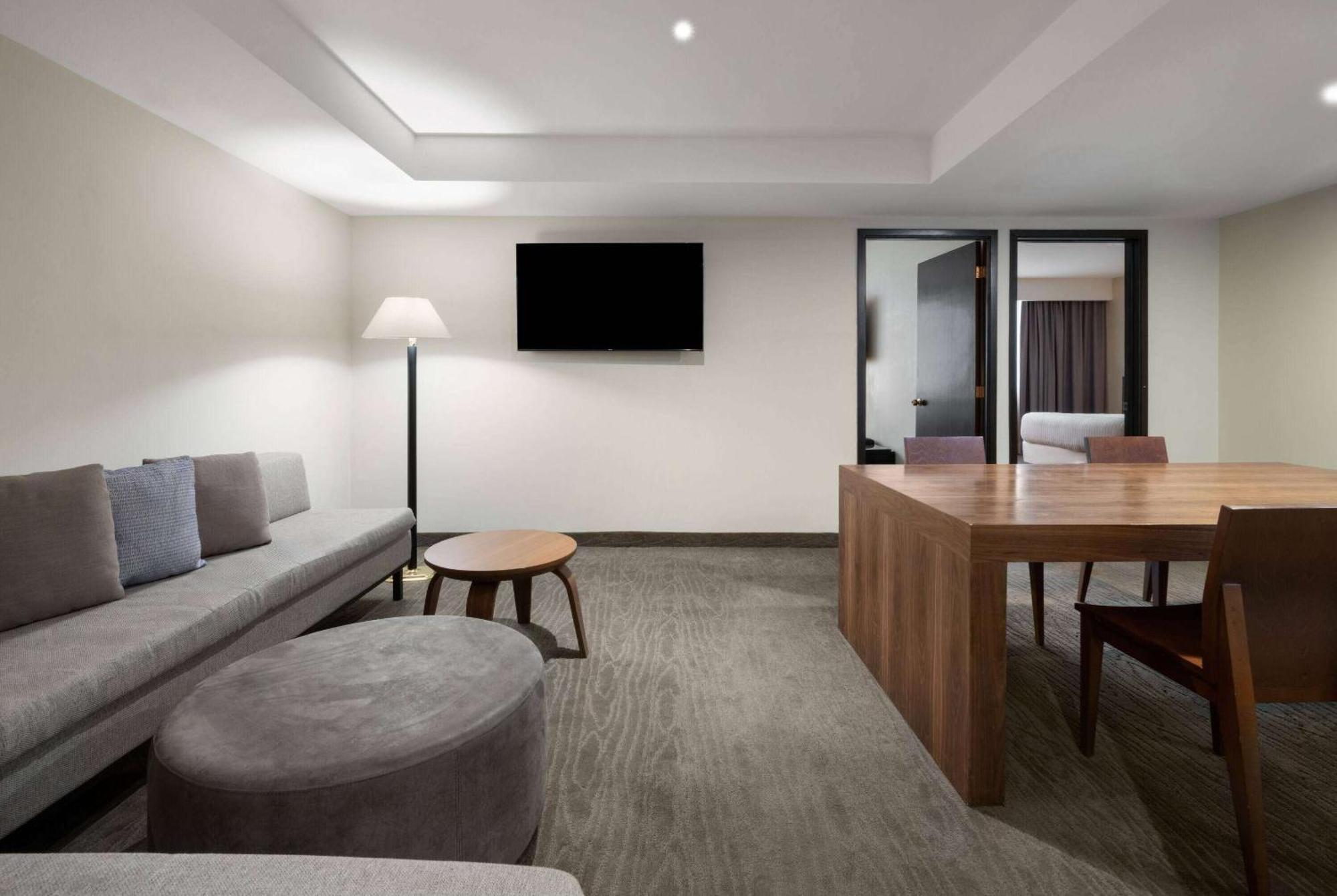 Wyndham Ambassador Centro Hotel Monterrey