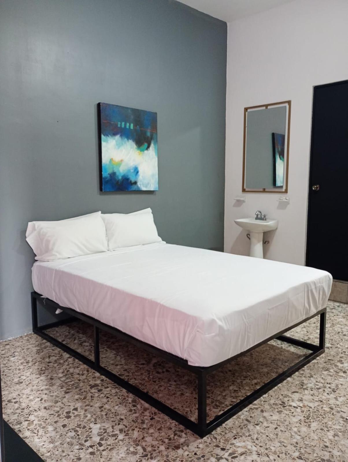 Adhoc Empresas Aparthotel Monterrey