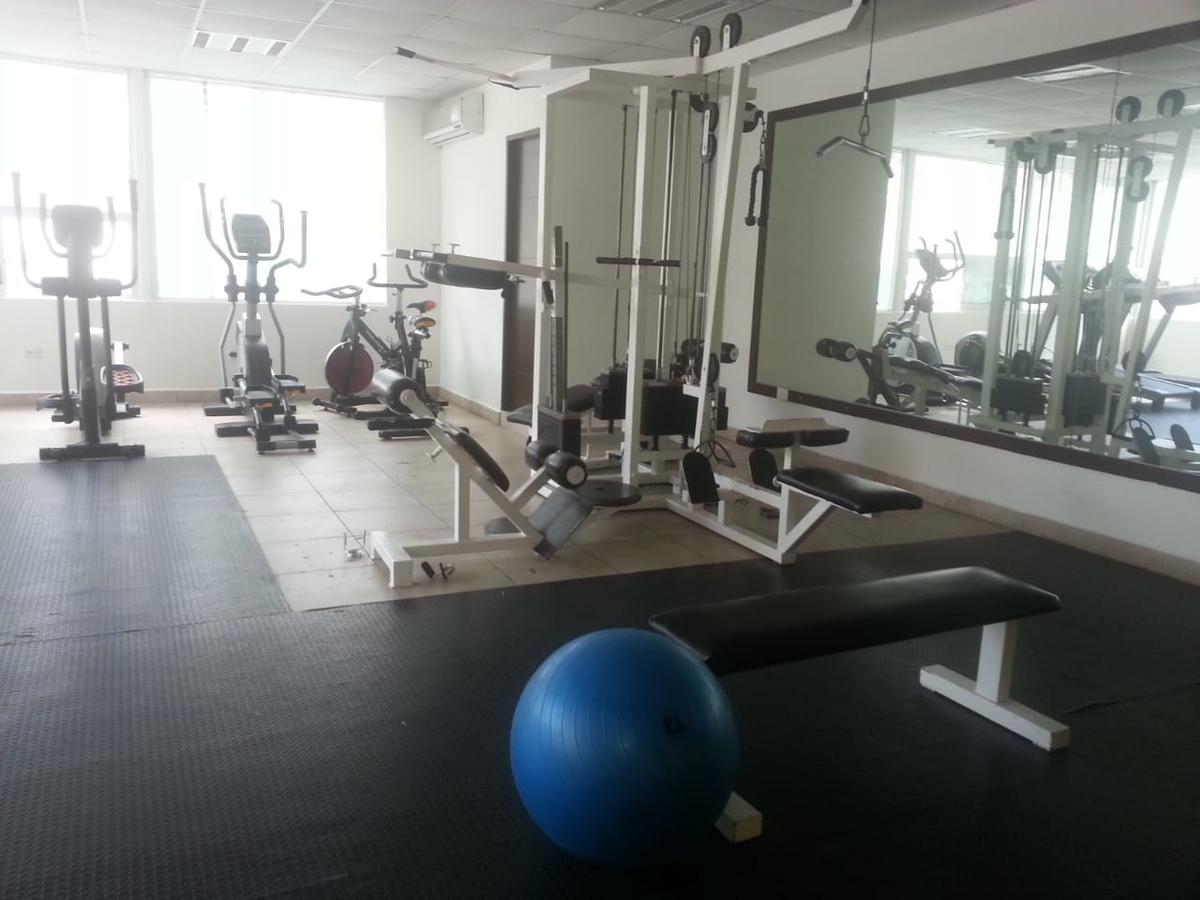 Confort Ejecutivo Suites Del Valle Monterrey