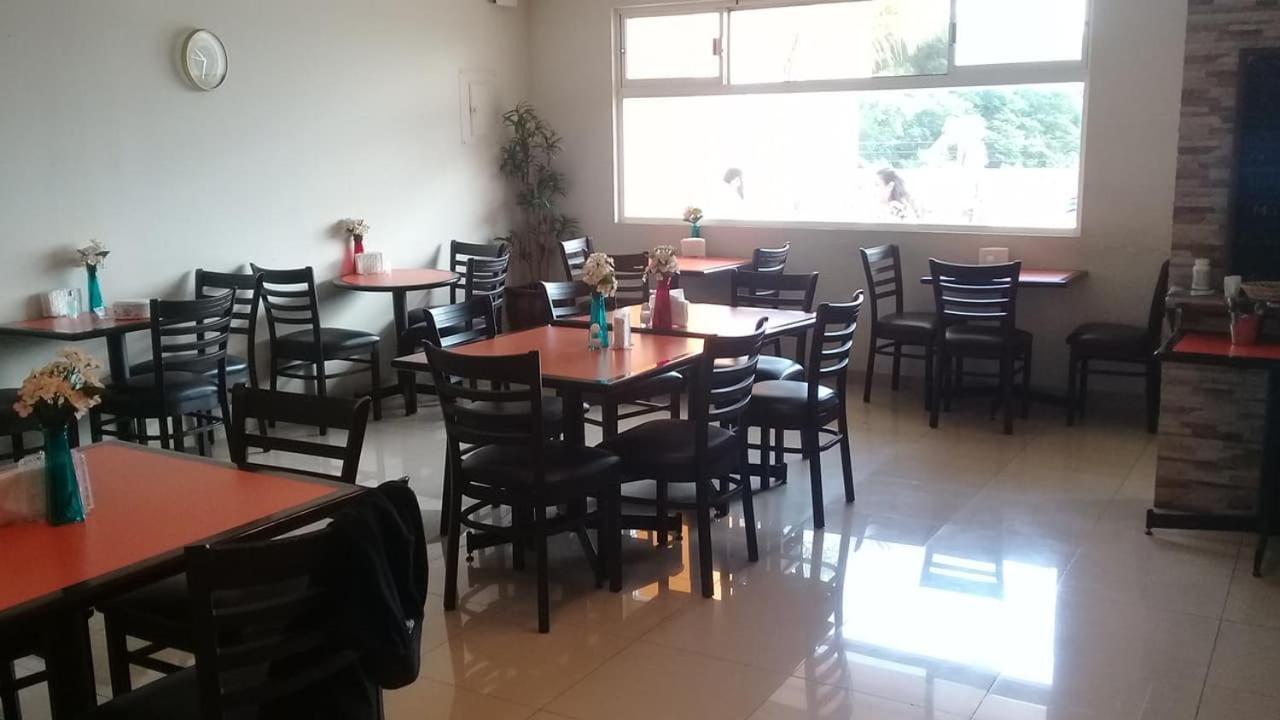 Confort Ejecutivo Suites Del Valle 4*